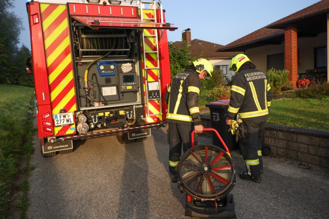 Verpuffung an Pelletsheizung sorgte f�r morgendlichen Feuerwehreinsatz in Wei�kirchen an der Traun
