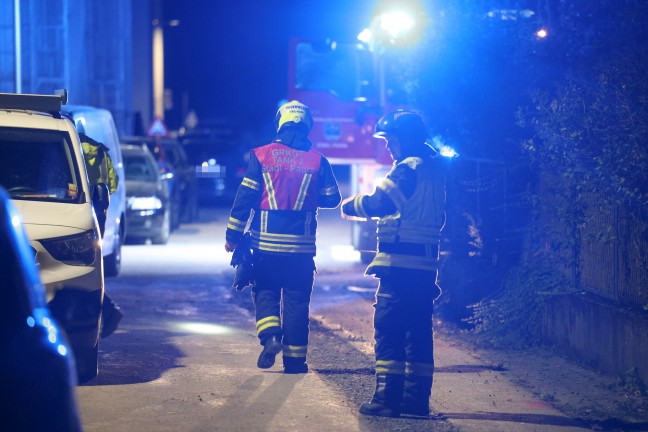 Einsatz der Feuerwehr und Energieversorgers nach wahrgenommenem Gasgeruch in Stadl-Paura