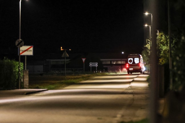 Einsatzkr�fte zu Personenrettung aus "misslicher Lage" nach Alkoven alarmiert