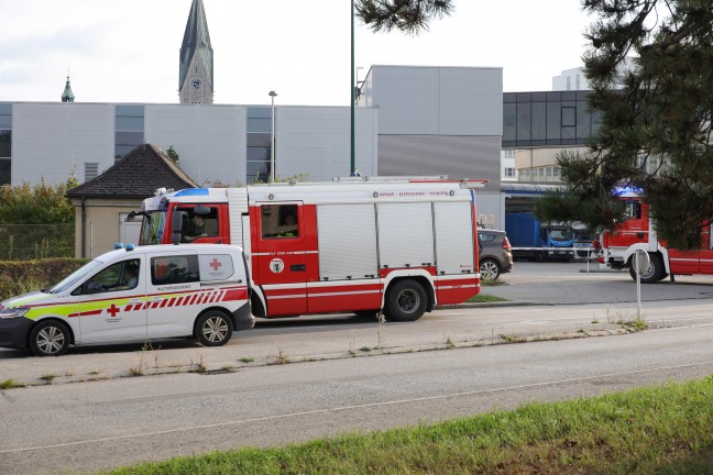 Gemeldeter Fahrzeugbrand sorgte f�r Einsatz der Feuerwehr in Wels-Neustadt