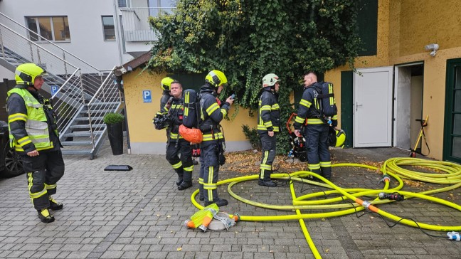 Feuerwehr bei Kleinbrand in einem Lagerraum in Grieskirchen im Einsatz
