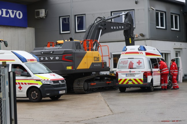 F�nf Feuerwehren bei Brand einer Absaugungsanlage bei einem Unternehmen in St. Marien im Einsatz