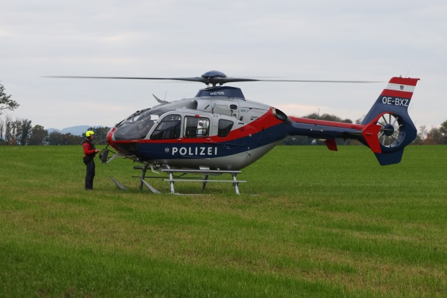 Cobraeinsatz: Polizeigro�aufgebot bei Bauernhof in Vorchdorf im Einsatz