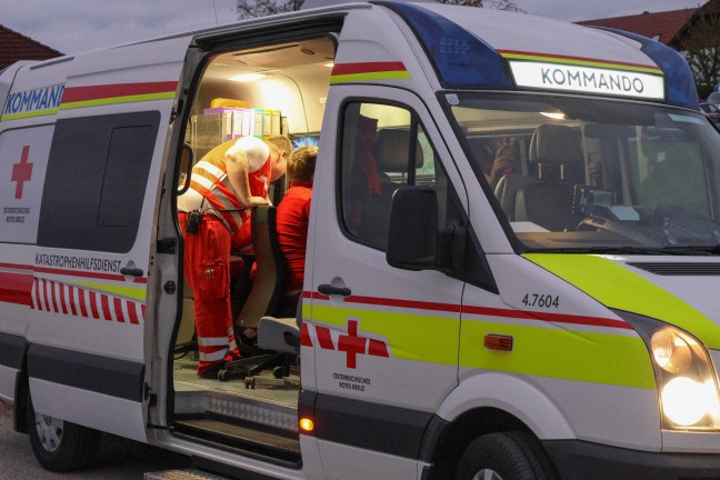 Cobraeinsatz: Polizeigro�aufgebot bei Bauernhof in Vorchdorf im Einsatz