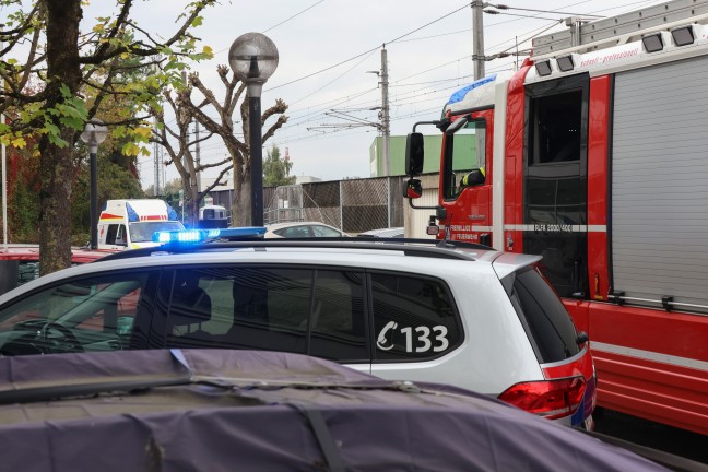 Beginnender Brand eines M�llcontainers im M�llraum einer Wohnanlage in Wels-Vogelweide