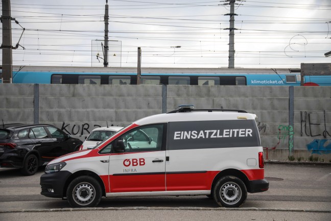 Personenzug abgeschleppt: Drei Feuerwehren zu Personenevakuierung nach Marchtrenk alarmiert