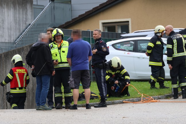 Schadstoffaustritt: Drei Feuerwehren bei Klinikum in Kirchdorf an der Krems im Einsatz