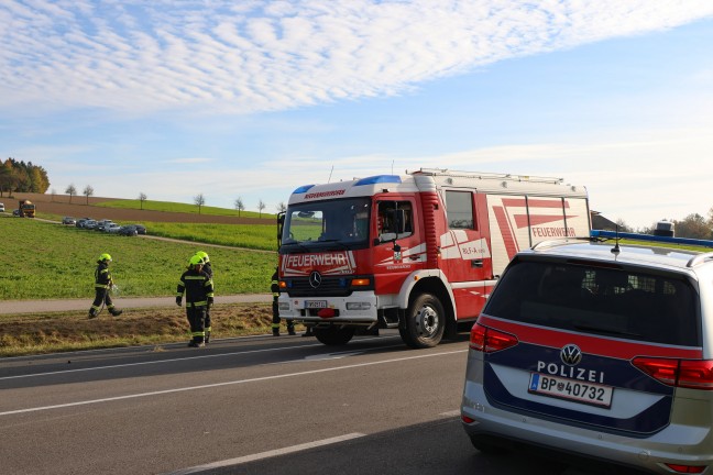 Notarzthubschrauber nach schwerem Kreuzungscrash mit vier Verletzten bei St. Florian im Einsatz