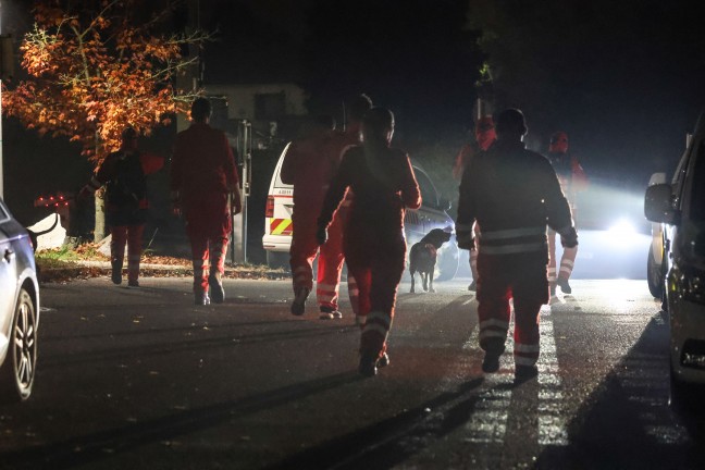 Such- und Rettungshunde bei Suche nach abg�ngiger Person aus Altenheim in Leonding im Einsatz