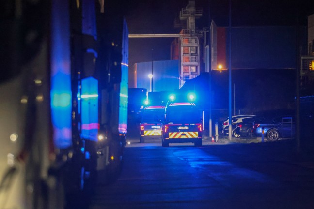 Vier Verletzte bei Brandereignis bei einem Entsorgungsunternehmen in Enns