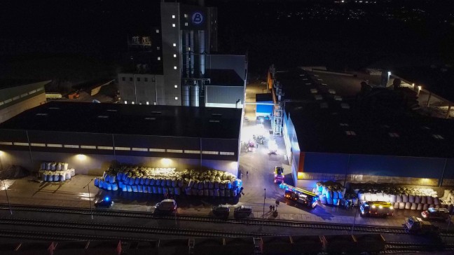 Vier Verletzte bei Brandereignis bei einem Entsorgungsunternehmen in Enns