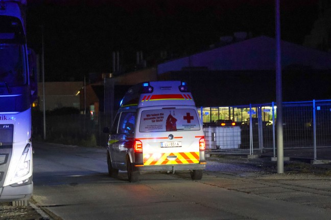Vier Verletzte bei Brandereignis bei einem Entsorgungsunternehmen in Enns