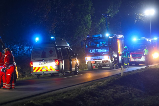 Autolenkerin (52) verstorben: T�dlicher Ausgang eines Verkehrsunfalls bei Natternbach