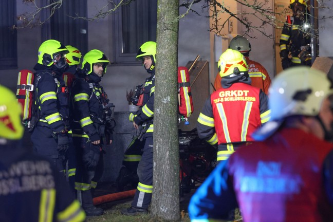 Drei Feuerwehren bei K�chenbrand in Schl��lberg im Einsatz