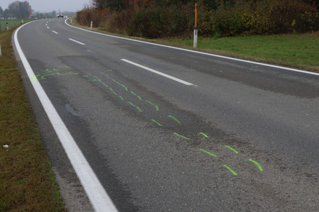 T�dlicher Verkehrsunfall: 35-J�hriger bei Pettenbach nachts von Auto �berrollt