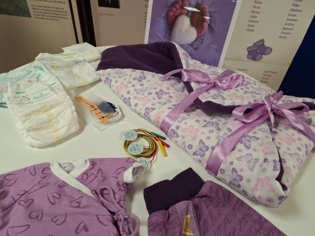 17. November: Klinikum Wels-Grieskirchen erstrahlt zum Weltfr�hchentag in lilafarbener Beleuchtung