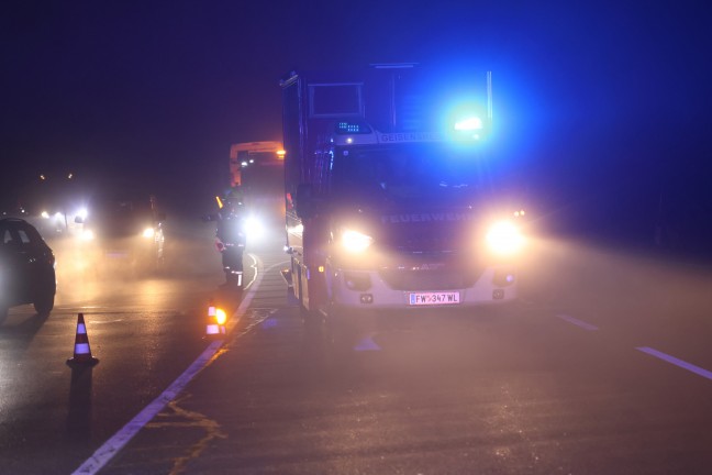 Drei Verletzte bei heftigem Kreuzungscrash auf Wallerner Stra�e in Pichl bei Wels