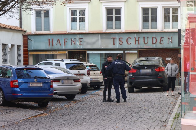 Dreister Falschparker in Wels-Innenstadt besch�ftigte Feuerwehr, Polizei und Abschleppdienst