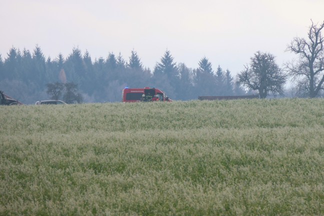 Vier Feuerwehren bei Brand einer Holzhackmaschine in Allhaming im Einsatz