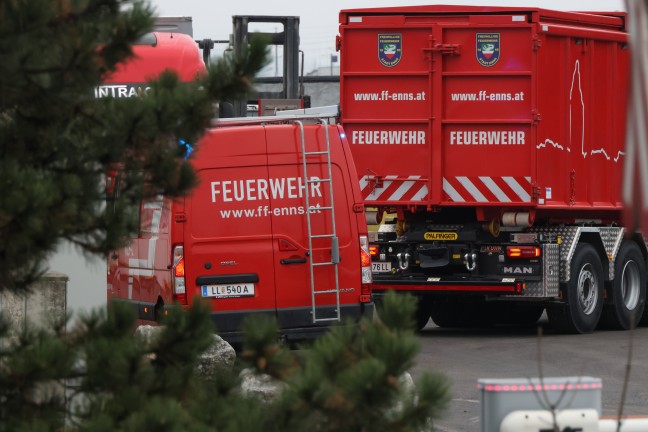 T�dlicher Arbeitsunfall: Arbeiter (61) bei Reparaturarbeiten in Enns eingeklemmt und t�dlich verletzt