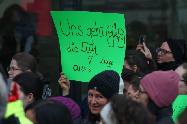 Entlastung gefordert: Betriebsversammlungen bei Ordensspit�lern in Ober�sterreich
