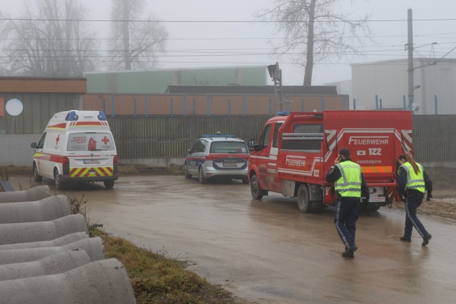 T�dliches Ereignis: Person im Bahnhofsbereich in Leonding von G�terzug erfasst und t�dlich verletzt