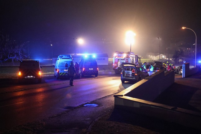 Streifkollision: Vier Verletzte bei Crash zwischen zwei PKW in Sipbachzell