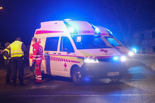 Streifkollision: Vier Verletzte bei Crash zwischen zwei PKW in Sipbachzell