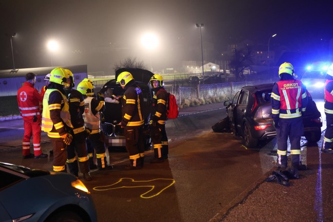 Streifkollision: Vier Verletzte bei Crash zwischen zwei PKW in Sipbachzell