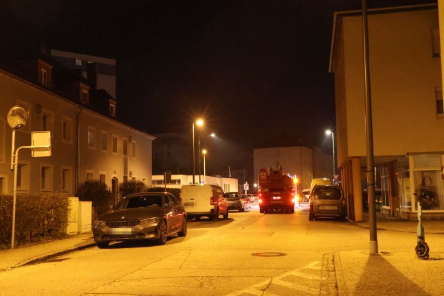 Gr��erer Einsatz um vermeintliche Personenrettung oder Gef�hrdungslage in Wels-Vogelweide