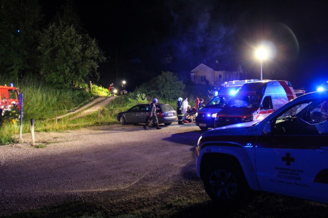 Drei Verletzte bei schwerem Verkehrsunfall auf der Steyrtal Strae in Grnburg