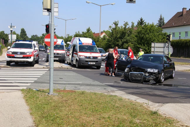 Verkehrsunfall in Wels fordert zwei Verletzte