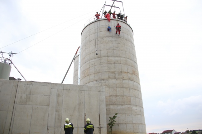 Spannende Einsatzübung der Höhenretter bei bei Übungstag der Feuerwehr