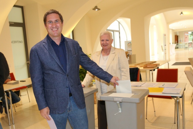 Oberösterreich wählt: Andrang in den Wahllokalen