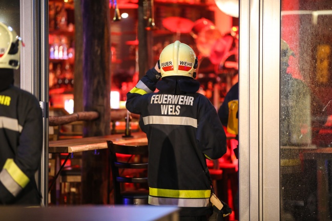 Kleinbrand sorgte für Rauchentwicklung im Kinocenter in Wels-Waidhausen