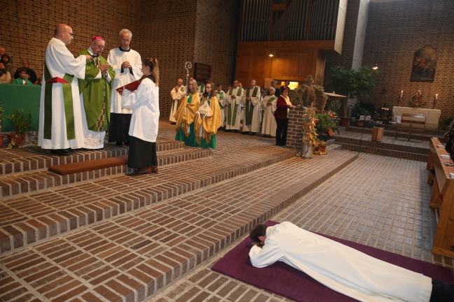 Andreas Hasibeder von Diözesanbischof Dr. Ludwig Schwarz zum Diakon geweiht