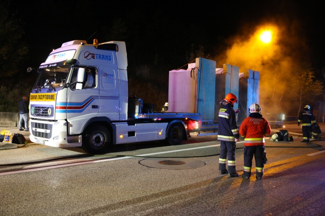 LKW-Brand auf der Innkreisautobahn in Steinhaus