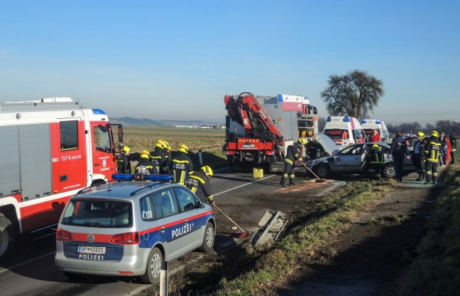 Fahrzeugüberschlag auf eisiger Stelle in Schlatt endet relativ glimpflich