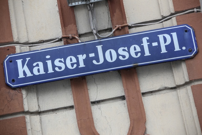 Rufhilfeteilnehmer lste Alarm aus und hielt Sanitter dann fr Einbrecher