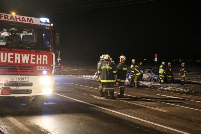 Sechs Verletzte bei Verkehrsunfall auf der Wallerner Straße in Fraham