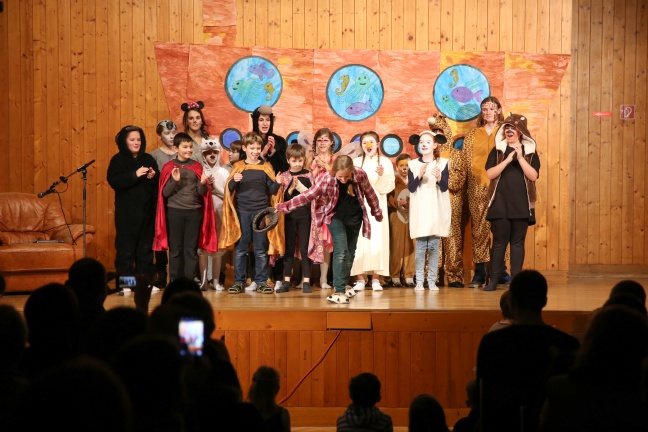 Sensationelle Aufführung des Kinder-Musicals "Arche Noah"
