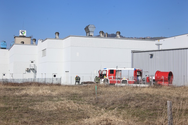Belüftungseinsatz der Feuerwehr in einem Gewerbebetrieb in Kirchdorf an der Krems