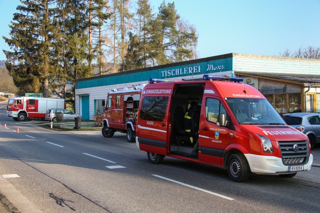 Vier Feuerwehren bei Brand in einer Tischlerei in Inzersdorf im Kremstal im Einsatz