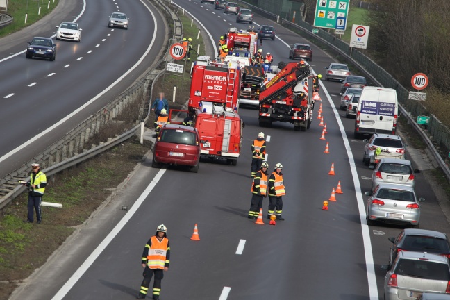 Schwerer Verkehrsunfall auf der Welser Autobahn bei Marchtrenk