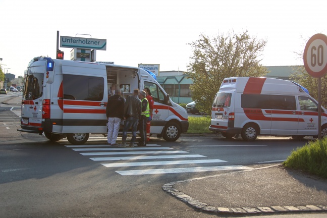 Drei Verletzte bei Kreuzungscrash auf der Welser Osttangente