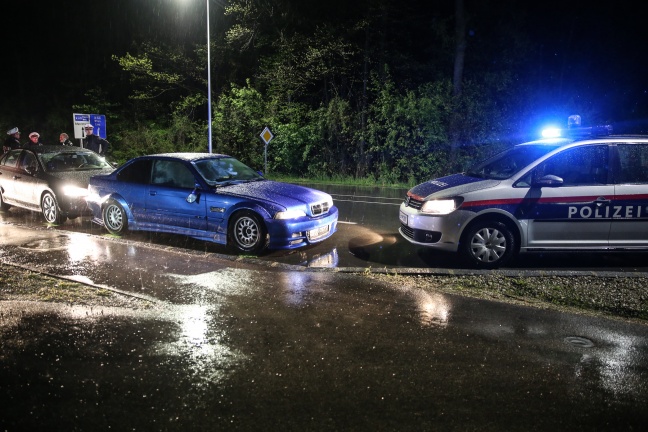 Rasante Verfolgungsjagd mit der Polizei endet in Weißkirchen an der Traun mit Festnahmen