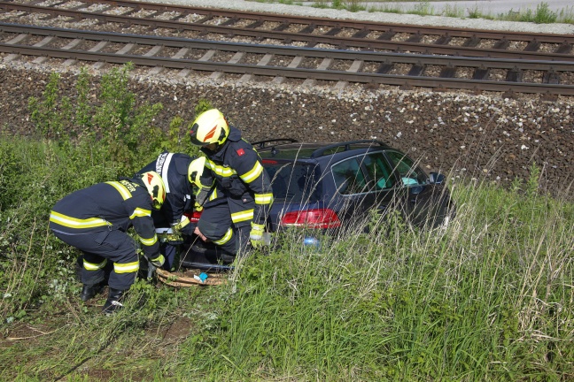 Spektakulärer Verkehrsunfall auf der Schlierbacher Straße in Kremsmünster