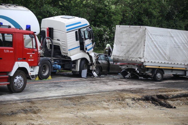 Tödlicher Verkehrsunfall auf der Innkreisautobahn bei Peterskirchen