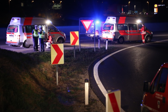 Drei Verletzte bei Verkehrsunfall auf der Westautobahn in Eberstalzell