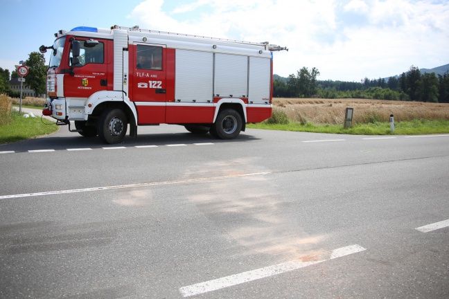 Schwerer Motorradunfall auf der Scharnsteiner Straße in Pettenbach
